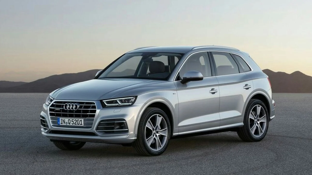 Toyota Hilux 2.4L 4×2 AT Toyota Hilux 2.4L 4×2 AT