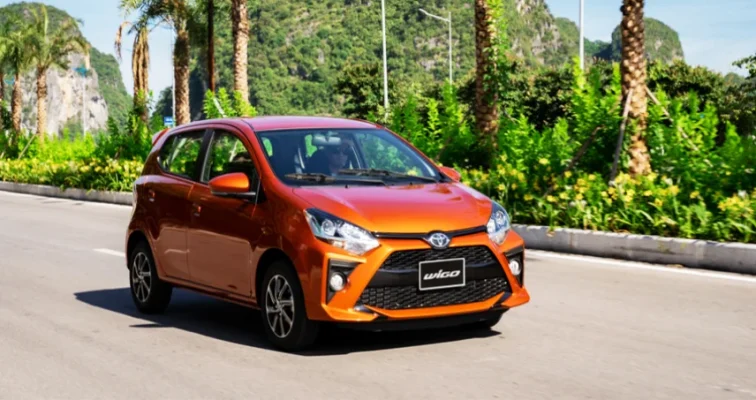 gia-xe-toyota-wigo-2026-lan-banh-tai-ha-noi-moi-nhat