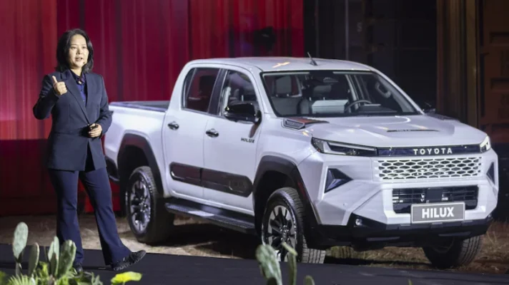 Tu van thu tuc tra gop Hilux Pro 2026 tai Toyota Thanh Xuan