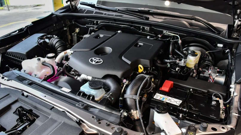 chi-tiet-dong-co-diesel-2.8l-tang-ap-bien-thien-toyota-fortuner