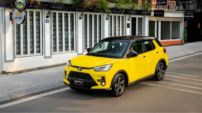 toyota-raize-gia-lan-banh-tai-ha-noi-moi-nhat-2024 1