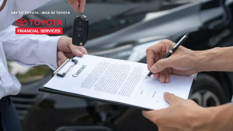 Bang tinh lai suat vay mua xe Fortuner 2026 hang thang qua TFS