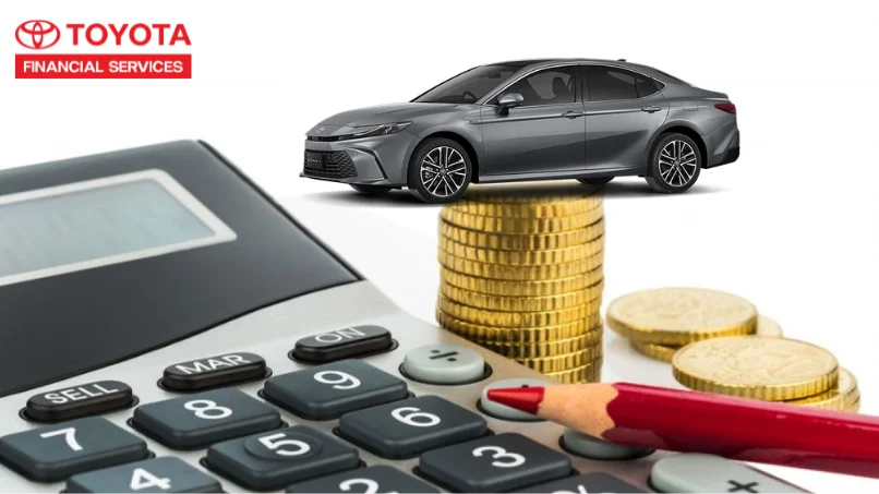 Bang tinh lai suat vay mua xe Camry 2026 moi nhat qua TFS