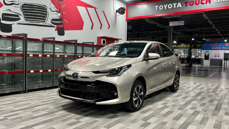 Xe Toyota Vios 2026 san xe giao ngay gia tot tai Toyota Thanh Xuan