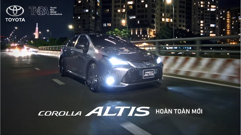 gia-xe-corolla-altis-2026-lan-banh-tai-toyota-thanh-xuan