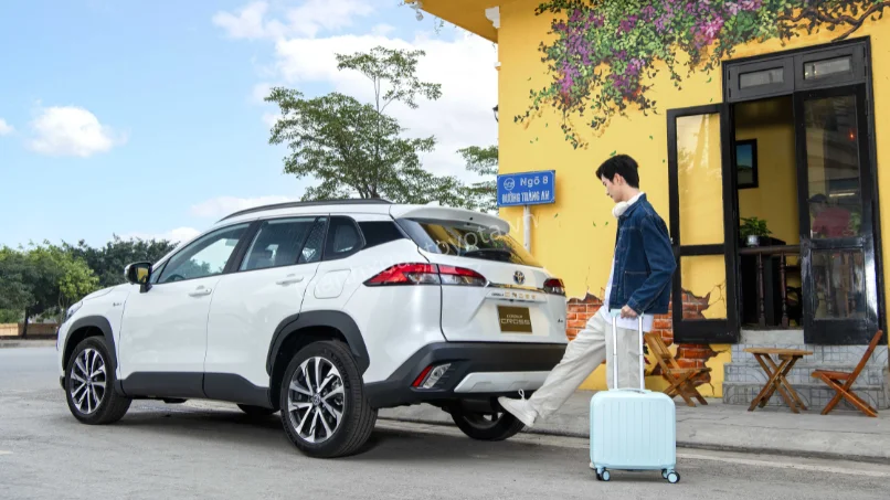 so-sanh-chi-phi-van-hanh-xe-hybrid-va-xe-xang-tai-ha-noi