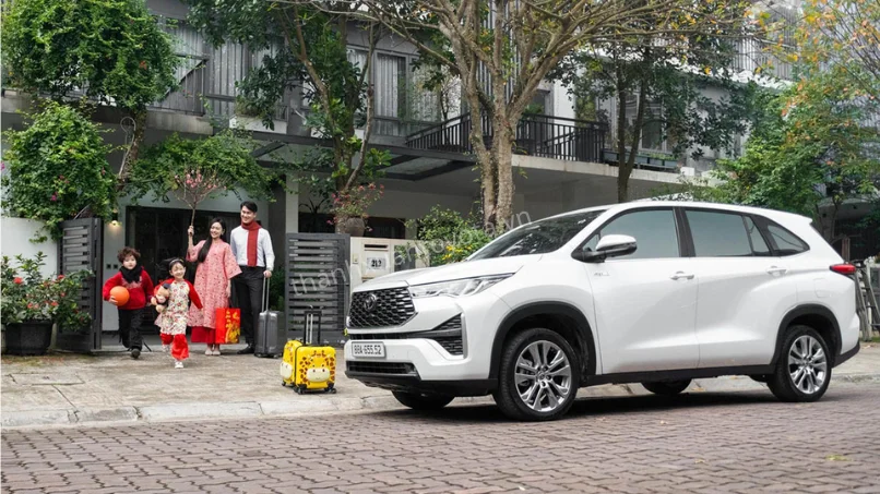 khung-gam-tnga-giup-innova-hybrid-van-hanh-em-ai-cach-am-tot