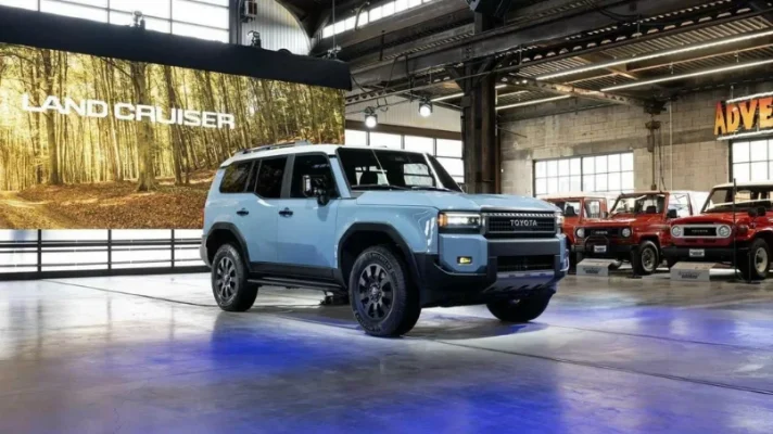 gia-xe-land-cruiser-prado-2026-lan-banh-tai-toyota-thanh-xuan