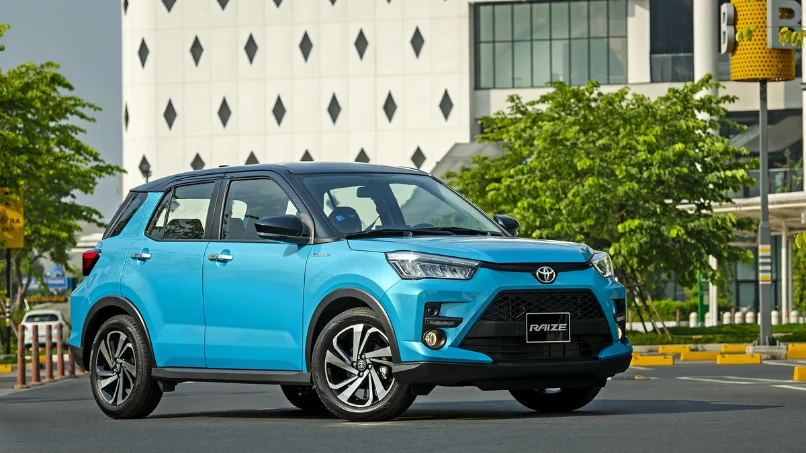 gia-xe-raize-toyota-2026-lan-banh-tai-toyota-thanh-xuan-ha-noi
