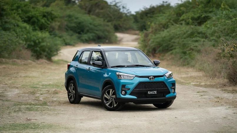 khoang-hanh-ly-rong-rai-xe-raize-toyota-cho-gia-dinh-tre