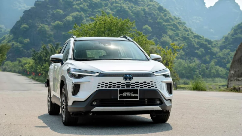 Tiết kiệm nhiên liệu vượt trội – Lợi ích kinh tế lâu dài với Corolla Cross Hybrid.