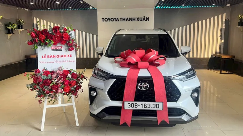 Lựa chọn giữa Toyota Veloz Cross và Avanza Premio tại Toyota Thanh Xuân