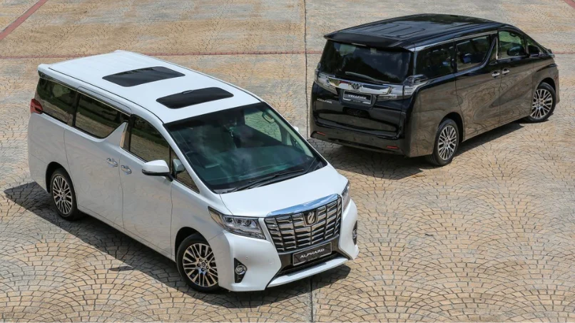 toyota-alphard-2026-mau-den-vip-tai-showroom-toyota-thanh-xuan