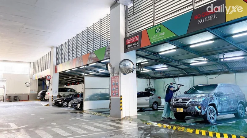 Bảo dưỡng xe Toyota Hybrid tại Toyota Thanh Xuân – Quy trình kiểm tra chuyên nghiệp.