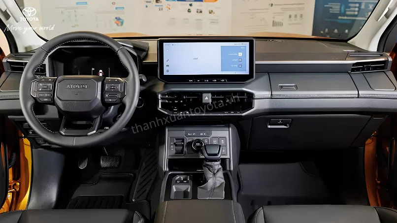 Nội thất xe bán tải Toyota Hilux 2026
