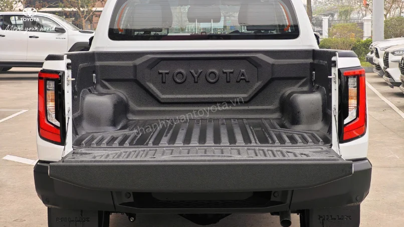 Kích thước thùng xe bán tải Toyota Hilux 2026