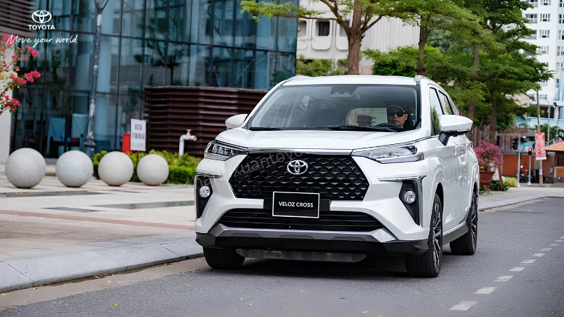 Đánh giá Veloz Cross 2026 về thiết kế ngoại thất