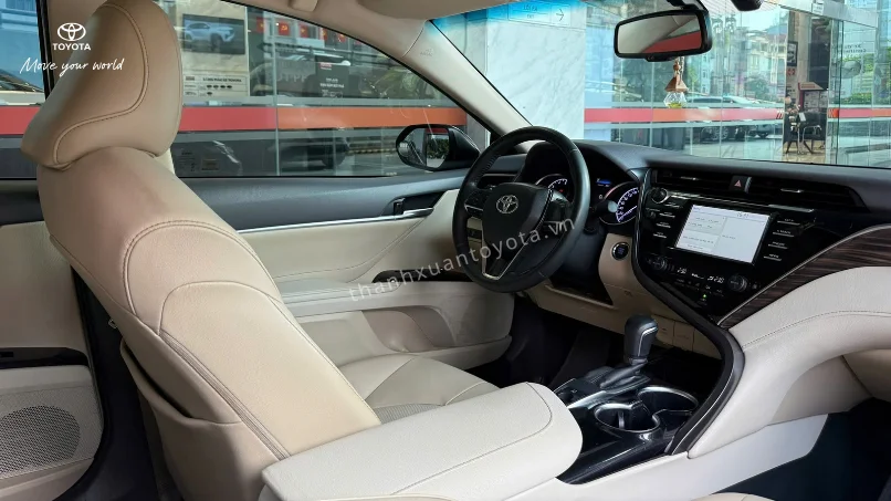 Công nghệ hiện đại của Toyota Camry cũ