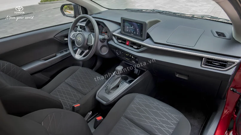 Không gian nội thất rộng rãi thoải mái cho gia đình tối ưu theo gia xe toyota wigo